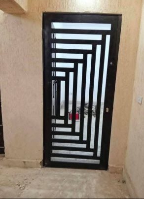 باب ليزر هندسي — من أعمالنا في القاهرة الجديدة